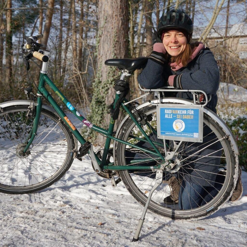 Julia Hagedorn mit ihrem Fahrrad